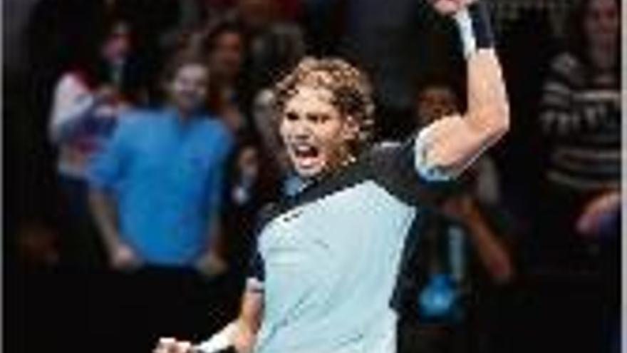 Nadal recupera la millor versió i s&#039;exhibeix contra Andy Murray