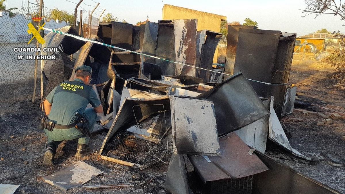 Dos personas investigadas por su presunta implicación en el incencio forestal de Pilas en Sevilla.