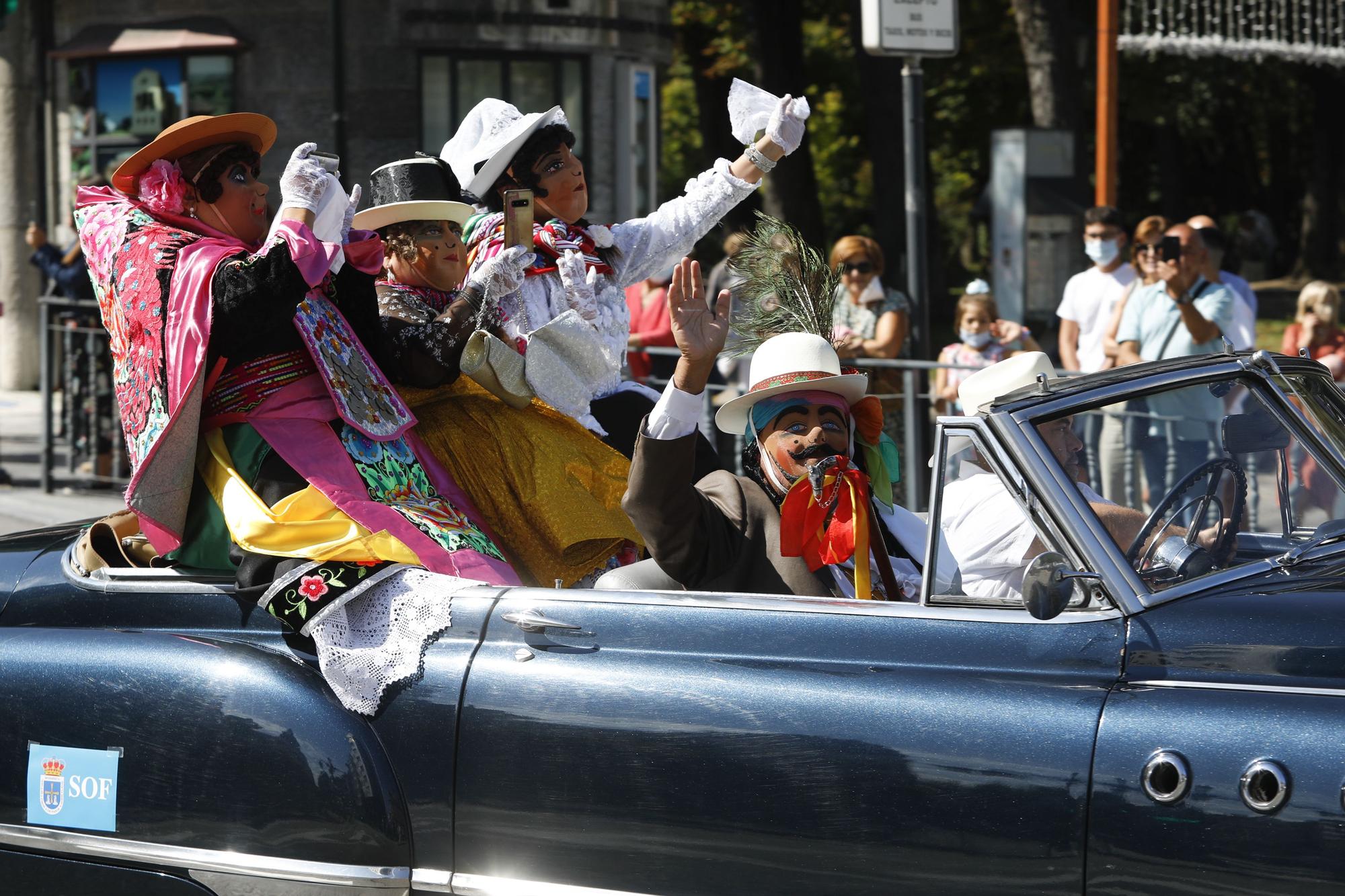 El mini desfile del Día de América en Asturias de San Mateo 2021