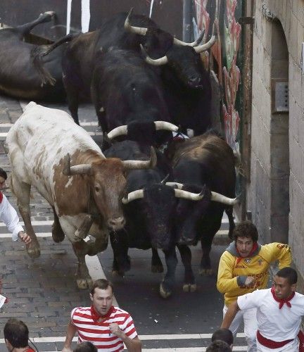 SEGUNDO ENCIERRO CON TOROS DE LA GANADER?A DE DOLORES AGUIRRE YBARRA