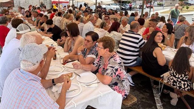 Asistentes a la comida.