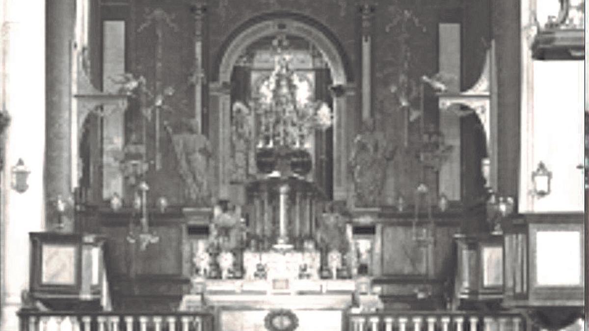 Retablo de la iglesia de Santa María de Lorca hacia 1928.
