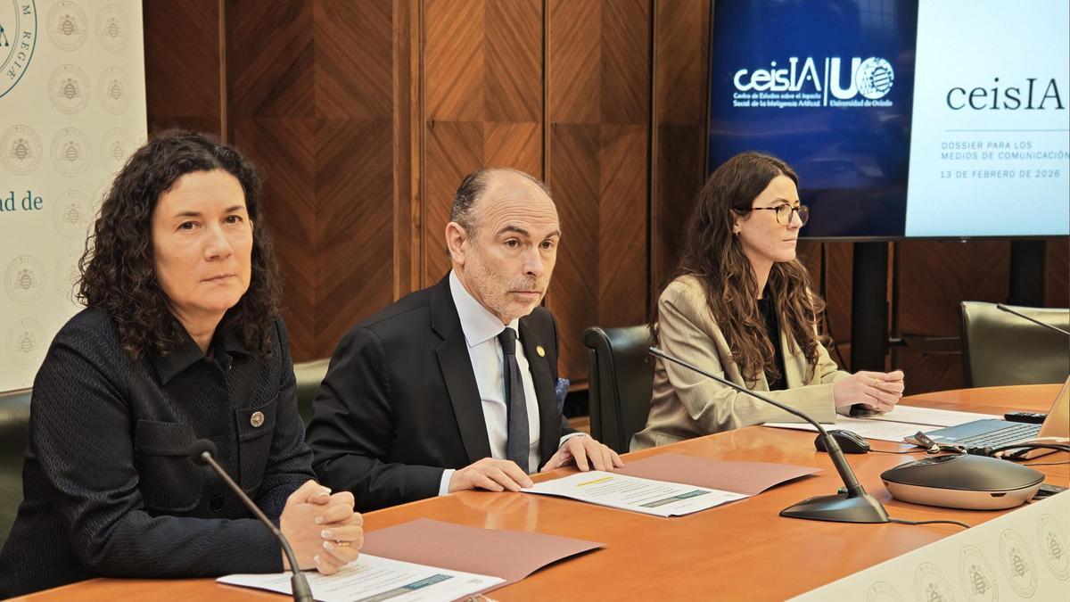 Irene Díaz, Ignacio Villaverde y Noelia Rico.