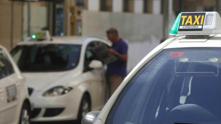 Los taxistas siguen pendientes de poder ofrecer tarifa cerrada por viaje
