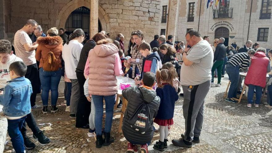 La &quot;Infancia Nazarena&quot; asegura el relevo generacional en la Semana Santa toresana | C. T.