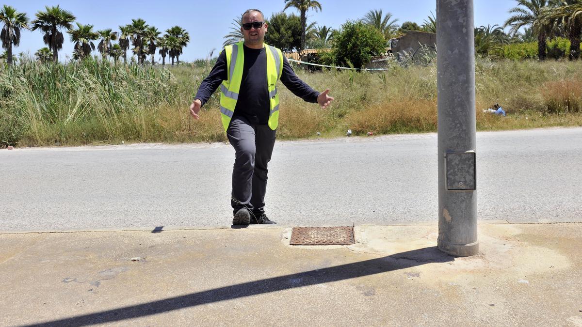 José Enrique, en el lugar donde vio a una mujer que acababa de dar a luz