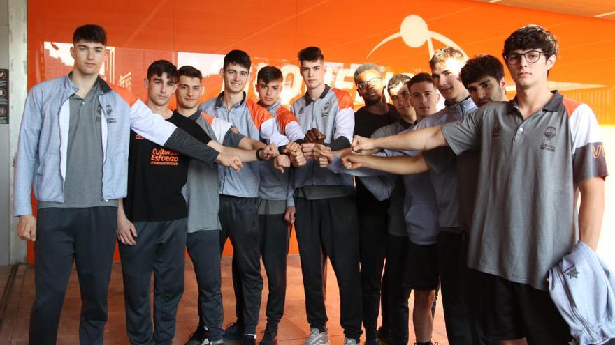 El equipo junior que dirige Xavi Albert llegó ayer al mediodía a Vitoria con enorme ilusión y ganas de competir en cada encuentro.