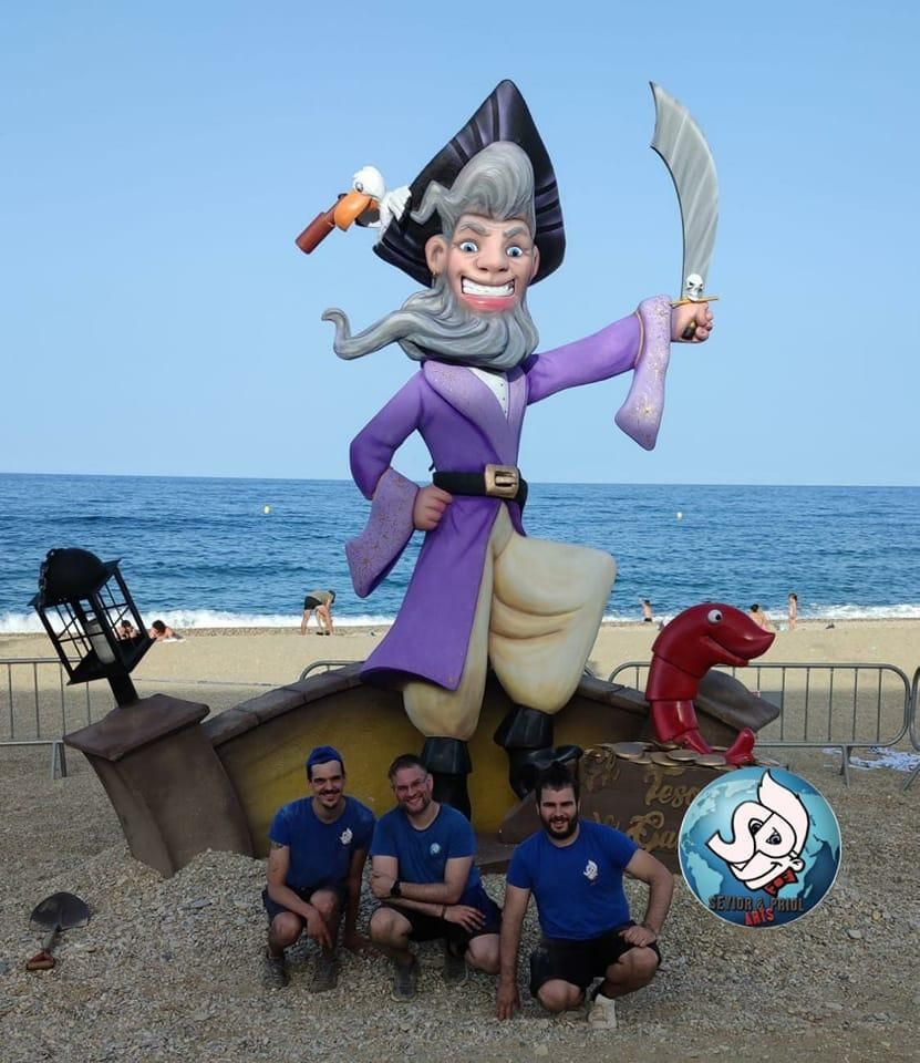 La Hoguera de Garrucha, con los artistas.