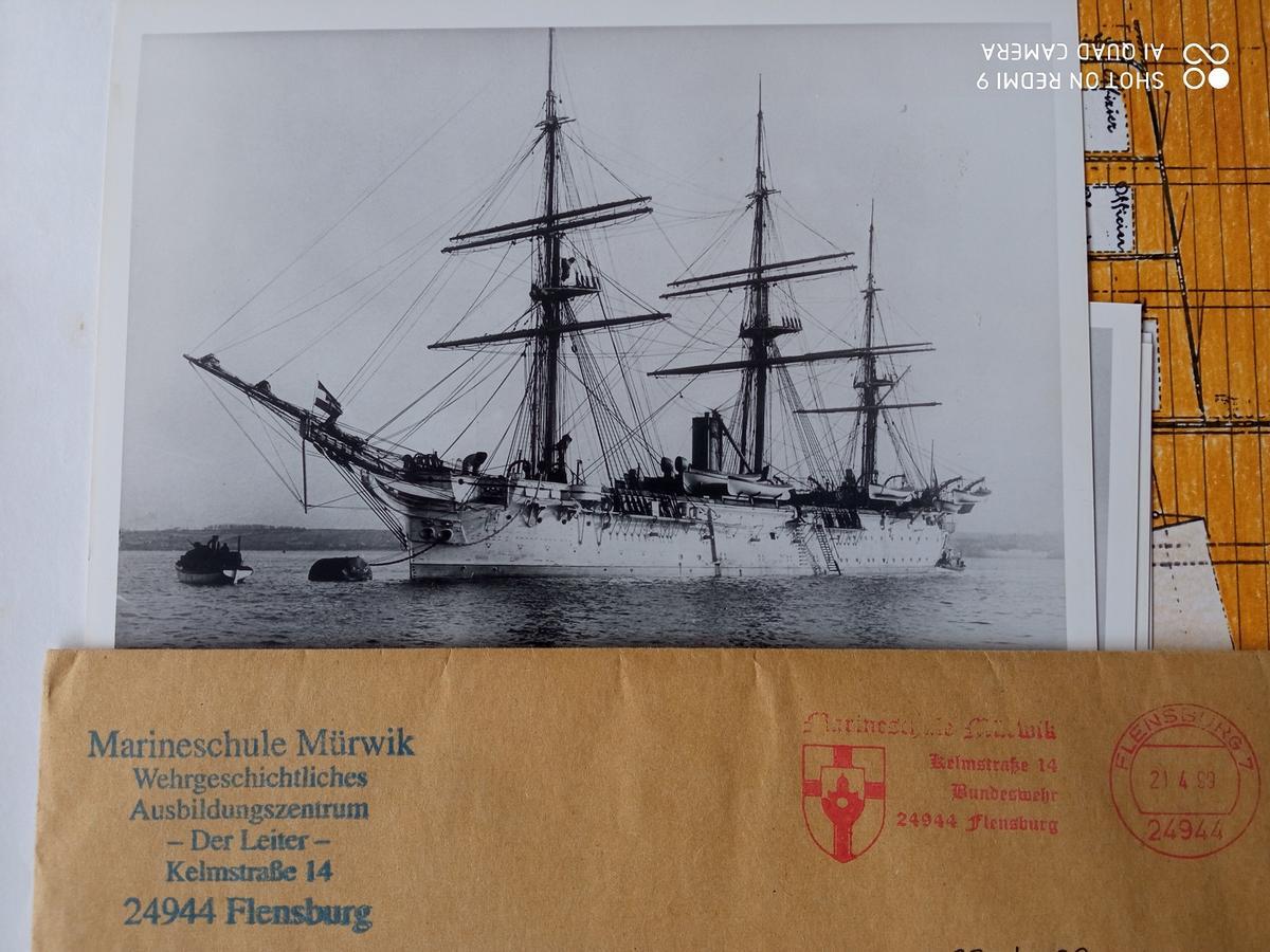 Fotografía de la ‘Gneisenau’, enviada por correo postal en 1999 por la Escuela de Marina de Mürwik.