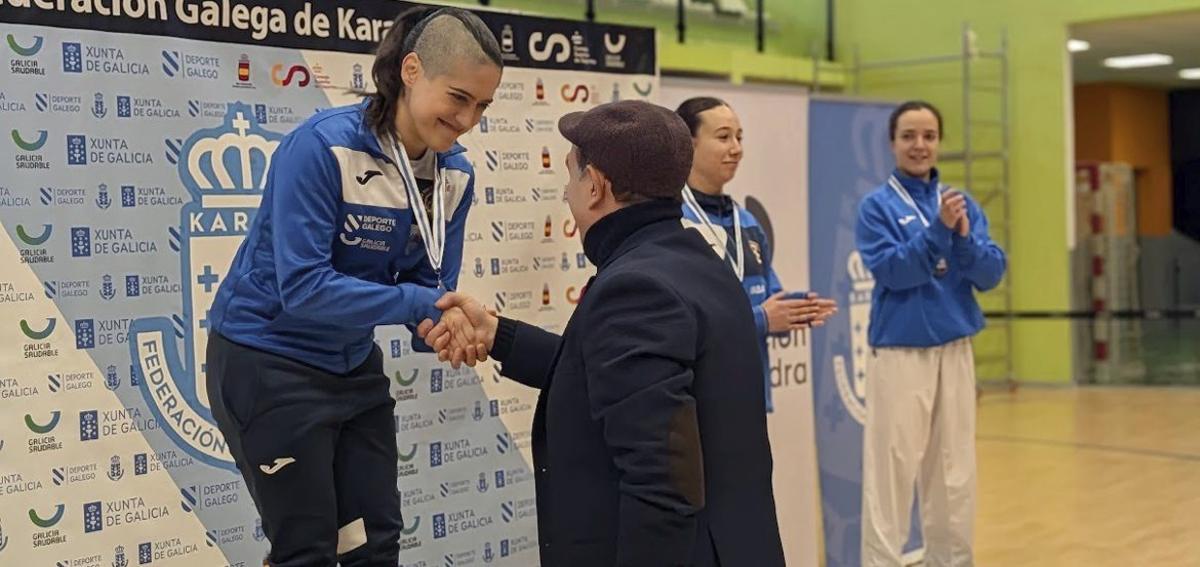 El Lalín Arena corona a los nuevos campeones gallegos de kárate | CEDIDA