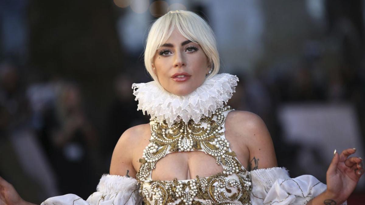 Lady Gaga en el estreno de 'A star is born' en Londres