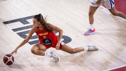 España superó con contundencia a Finlandia en las semifinales del Eurobasket sub-16