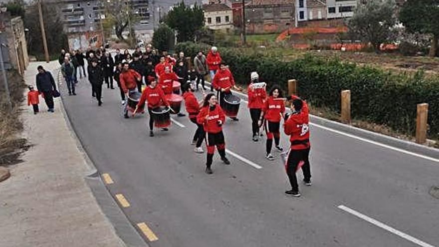 Manresa inaugura amb retard el camí de la Gravera