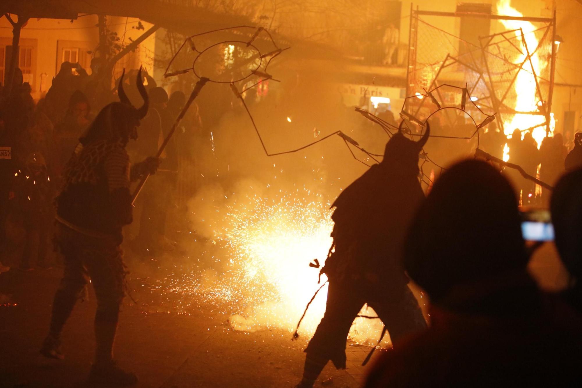 Feuerlauf zu Santa Àgueda auf Mallorca: So feierten die dimonis von Sencelles