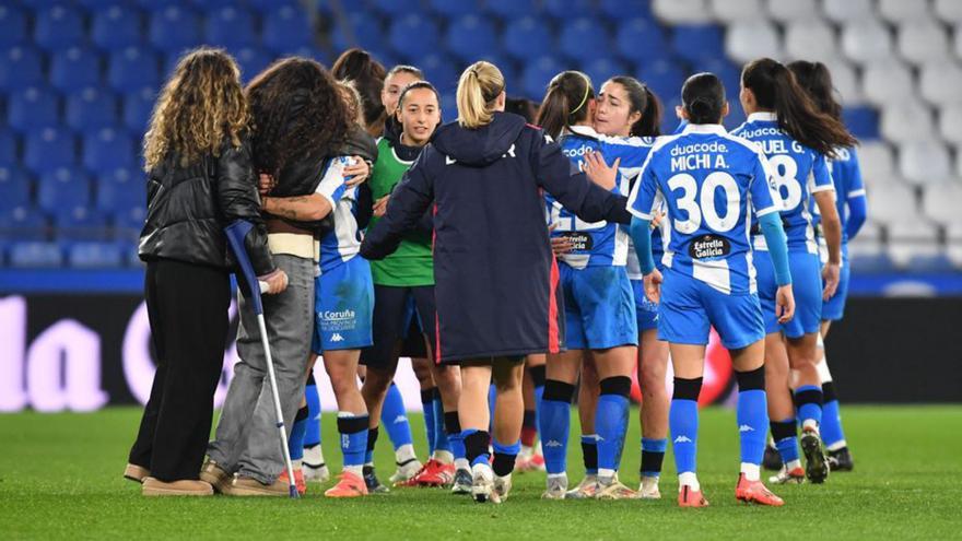 Las jugadoras, después de un partido en Riazor | Iago López