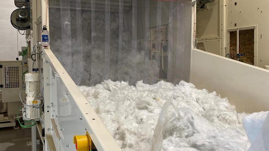 Una empresa de Carlet diseña un sistema innovador para dar una segunda vida al residuo textil