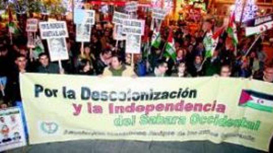 Ciudadanos cordobeses muestran su apoyo hacia la activista Haidar