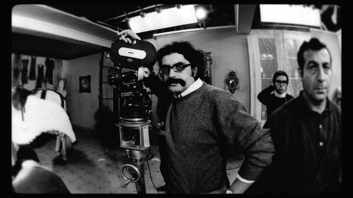 Ramón Masats, en un fotograma de un documental sobre su figura, 'El ojo irónico'.