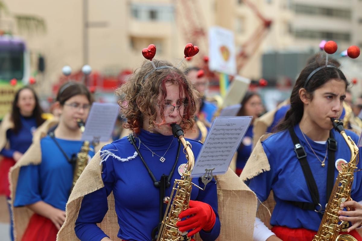 Búscate en las imágenes de la rúa de Carnaval de Ibiza