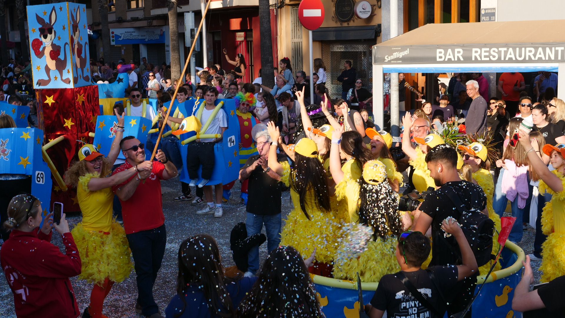 FOTOGALERÍA I Las imágenes del primer domingo de las fiestas patronales de Sant Pasqual en Vila-real