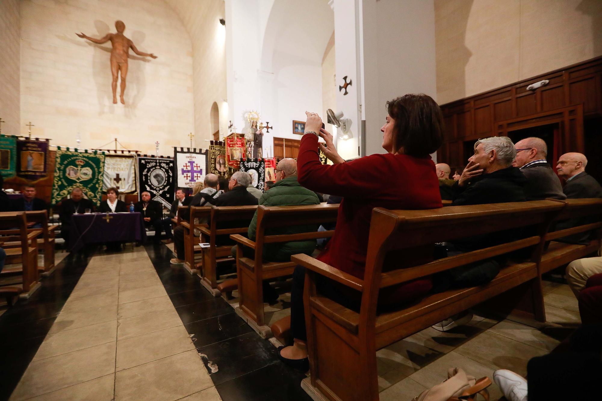 Galería de imágenes del pregón de Semana Santa