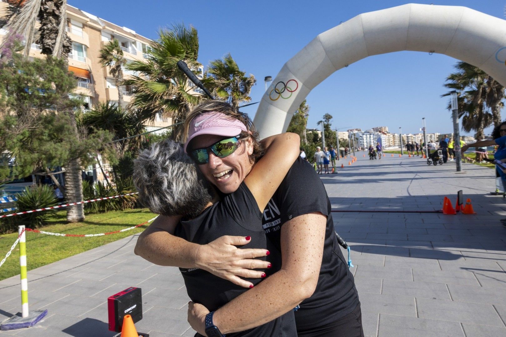 Así fue en imágenes una nueva edición de la carrera solidaria de AFA Torrevieja