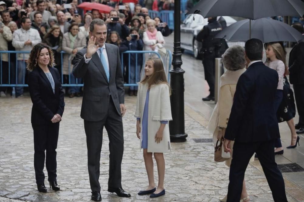 Touristen bejubeln Königsfamilie auf Mallorca