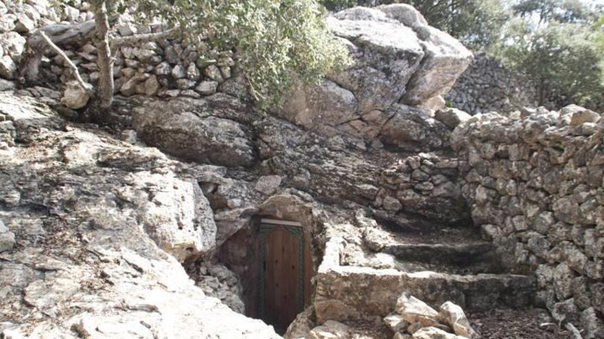 Ermita de Son Moragues o la cova de l&#039;Ermità Guillem