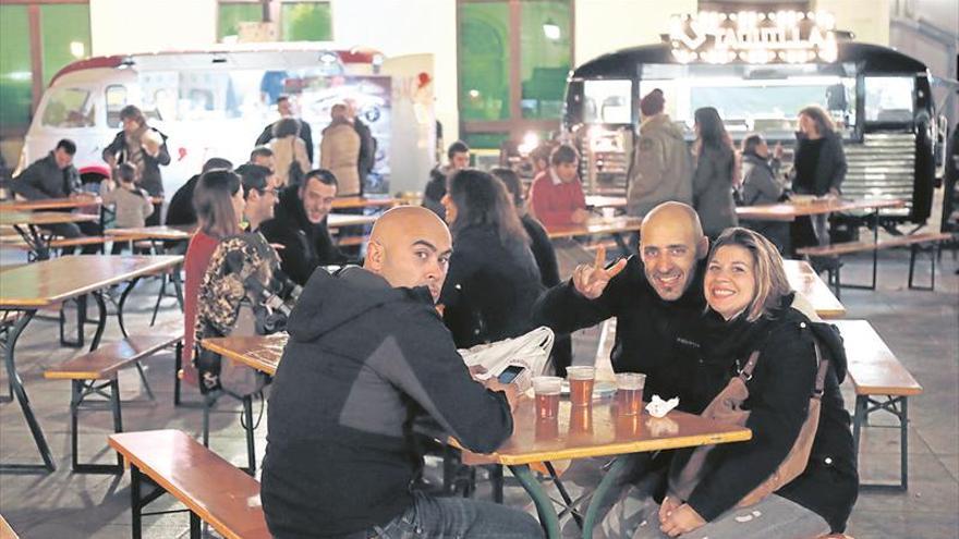 Diversión y comida en ‘food trucks’, ya en la plaza Mayor