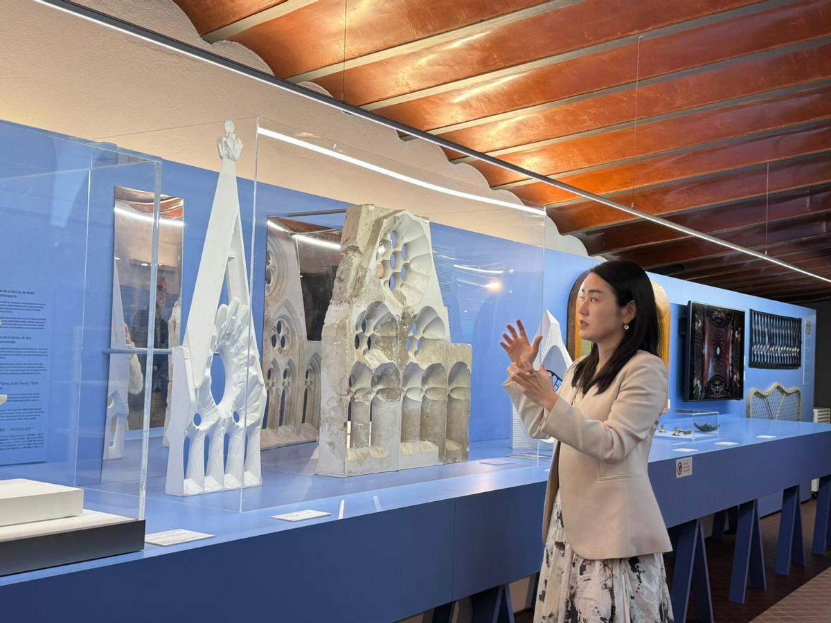 Ayano Kikuchi, comisaria principal de la exposición ‘Gaudí: Ventanas al Futuro’.