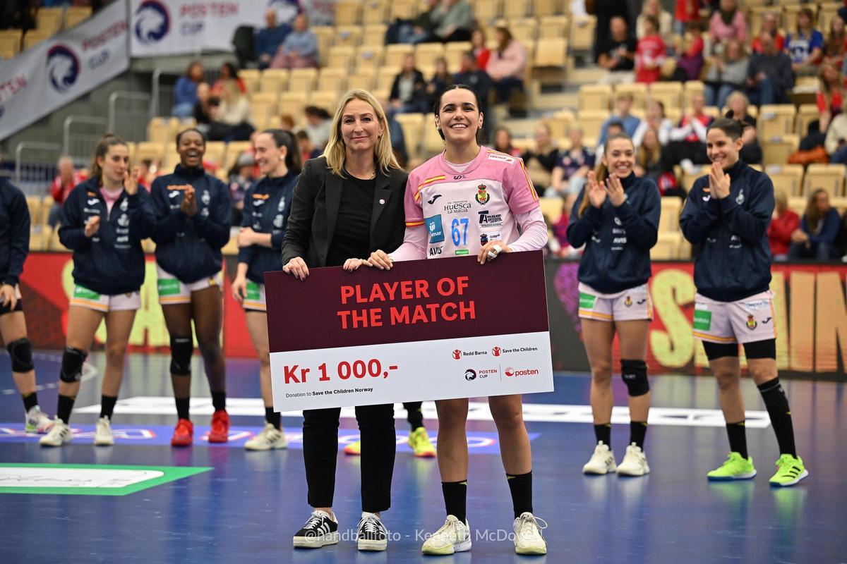 Elba, mejor jugadora del último partido de España, irá al Mundial.