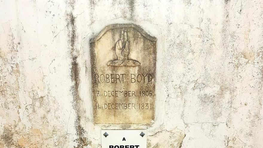 En recuerdo de Robert Boyd, el norirlandés de Torrijos enterrado en el Cementerio Inglés.