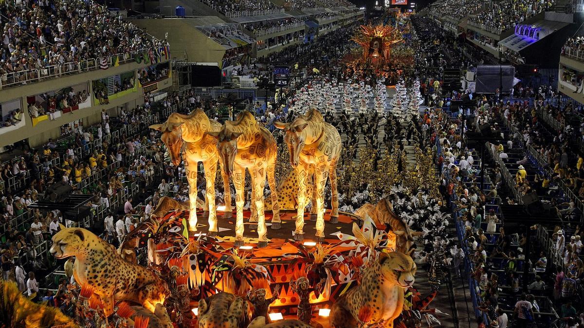 Desfile de Carnaval en el Sambódromo de Rio de Janeiro