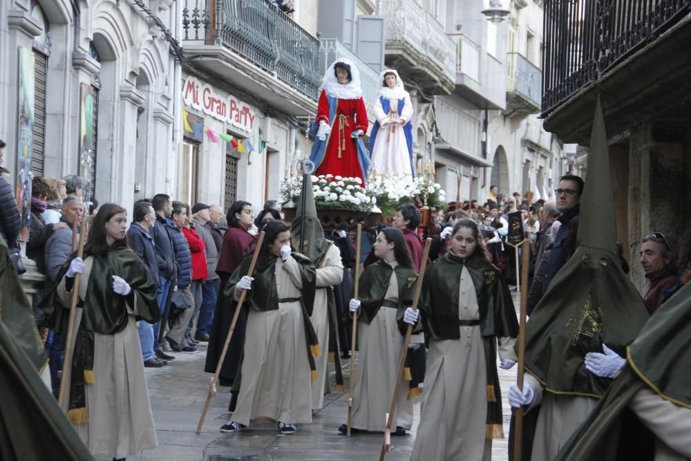 Madruga la Negación, trasnocha el Silencio