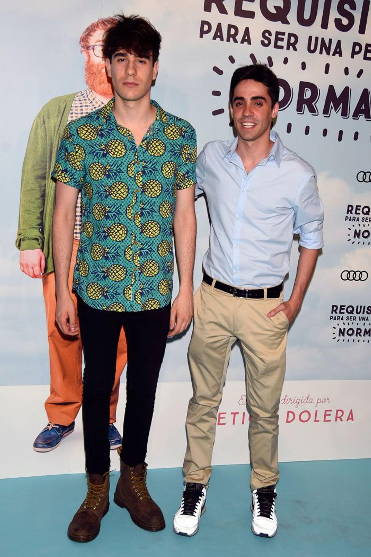 Javier Calvo y Javier Ambrossi en el estreno de la película 'Requisitos para ser una persona normal'