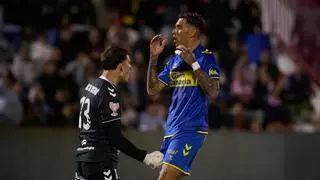 Trago largo y sin brindis para la UD Las Palmas