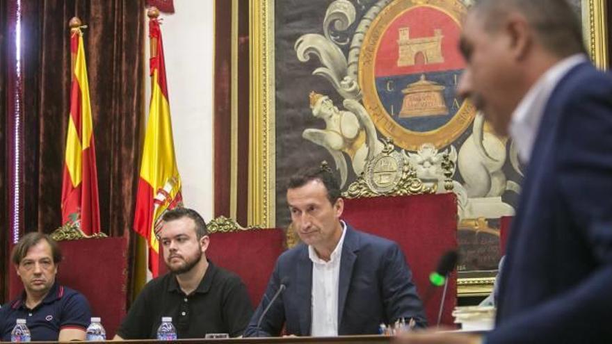 El PP también vota a favor de  que Elche se dote para siempre  de presupuestos participativos