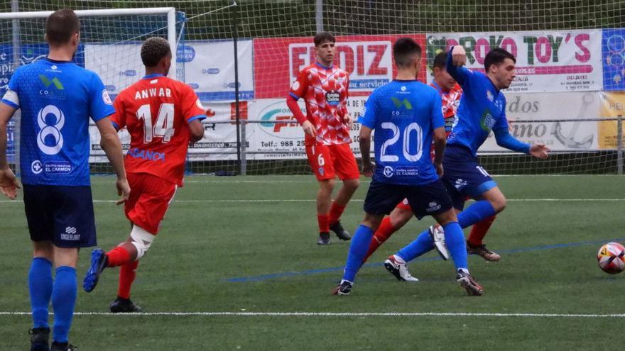 La UD Barbadás salva un punto ante el Polvorín