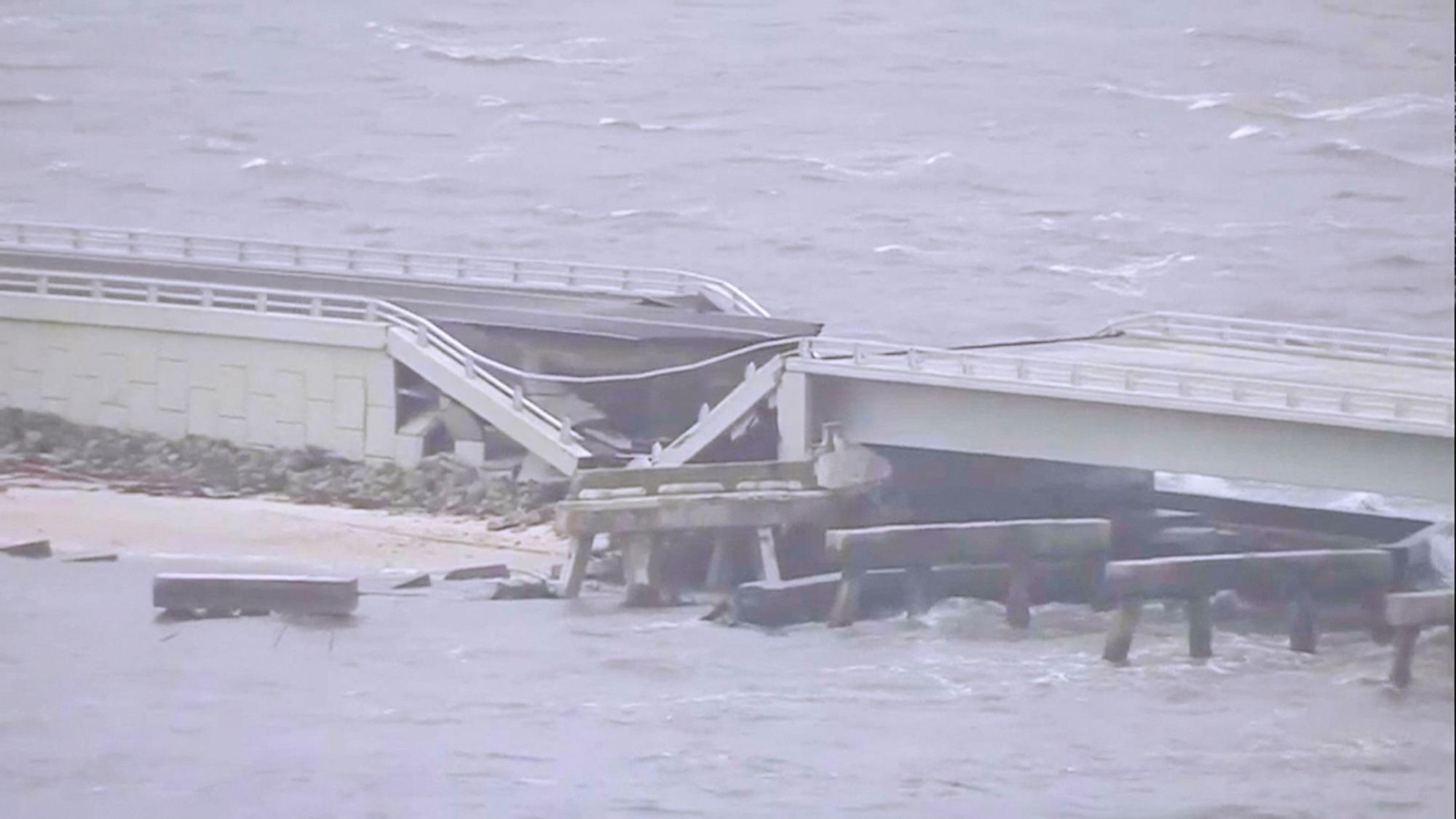 Heavy flooding and widespread damage after Hurricane Ian tore through Lee County, Florida