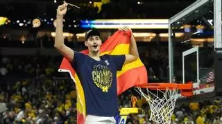 La imagen viral de Aday Mara con la bandera de España