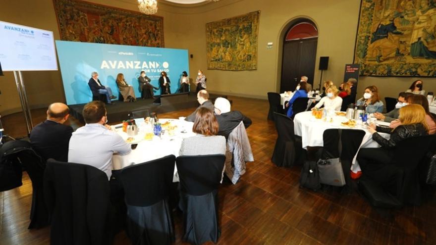 Al foro asistieron miembros de la comunidad sanitaria, científica y universitaria de la comunidad autónoma de Aragón.