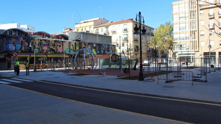 Rojas Clemente estrena su nueva plaza peatonal
