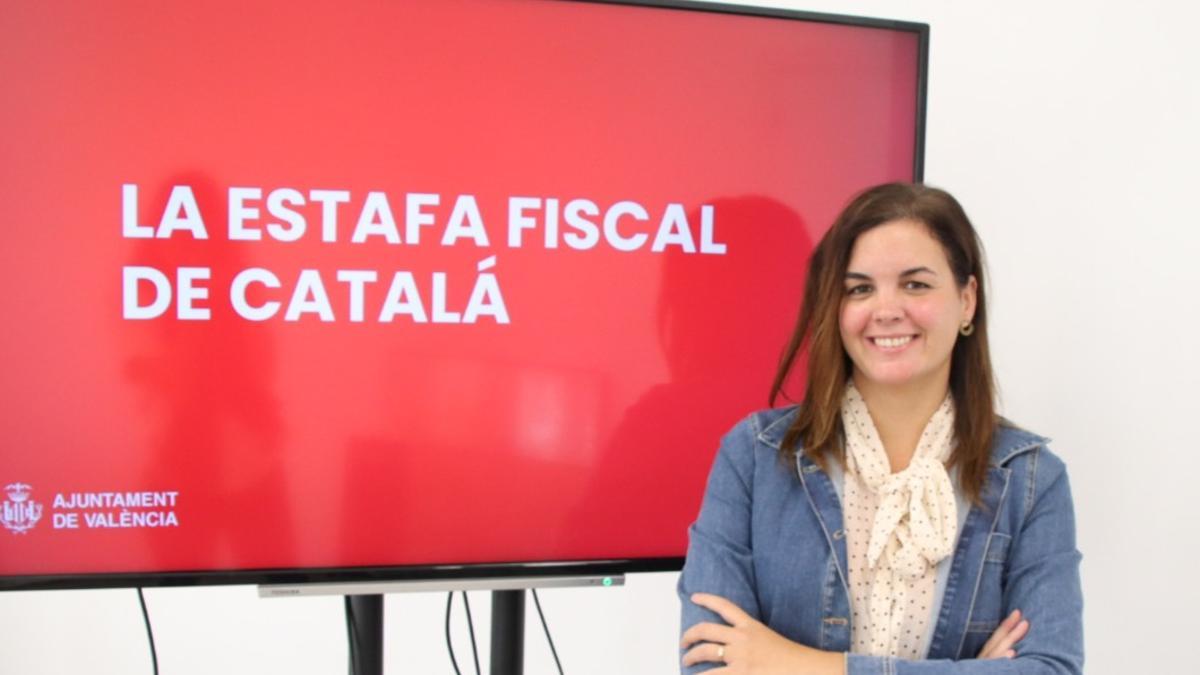 Sandra Gómez durante la rueda de prensa sobre impuestos.