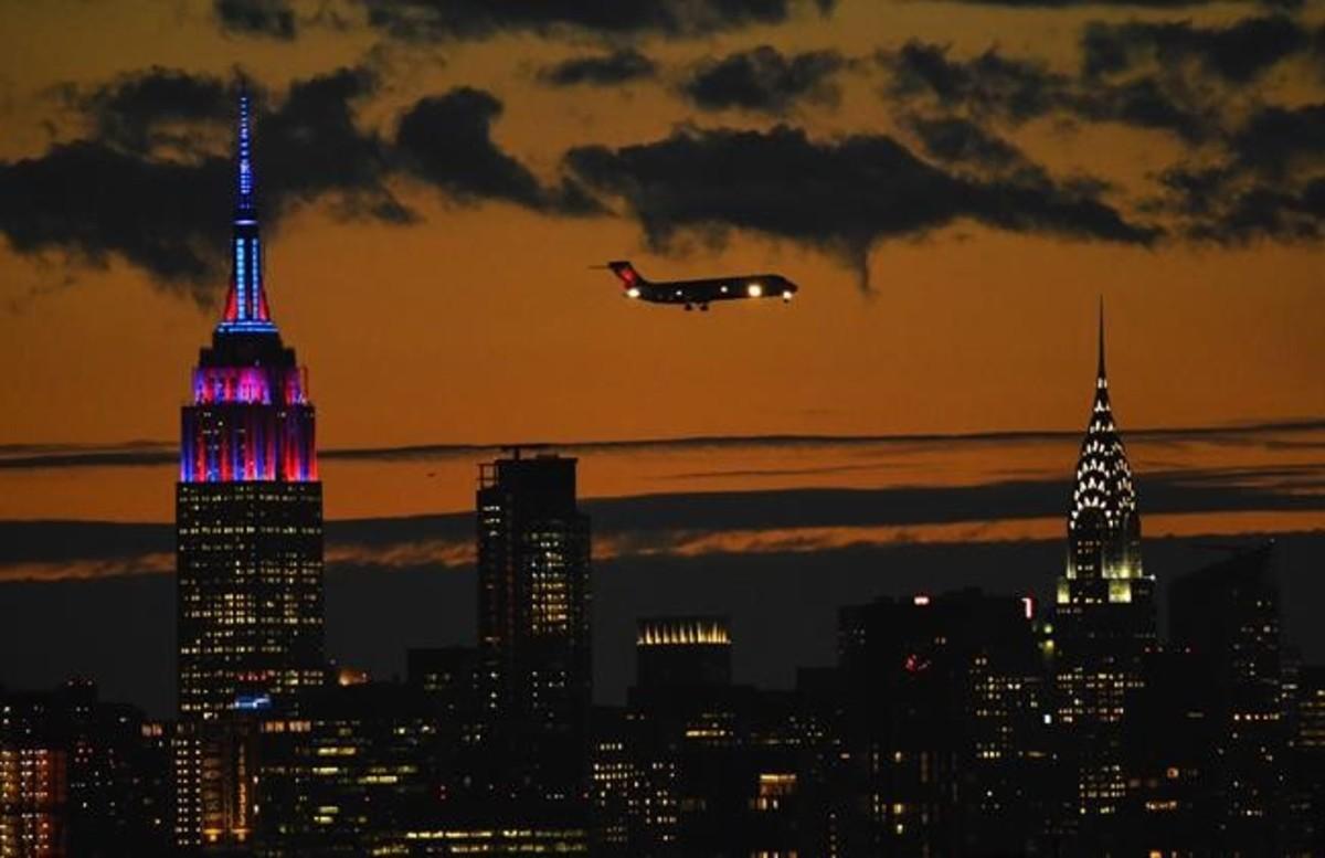 L’Empire State, il·luminat amb els colors del Barça, dimecres a la nit.