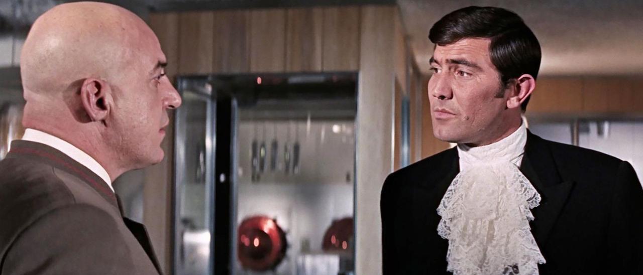 Telly Savalas e George Lazenby en &#039;No servizo secreto da Súa Maxestade&#039; (1969).