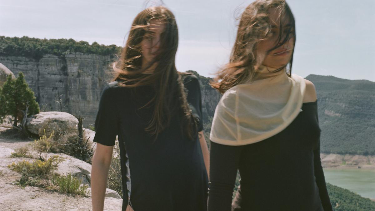Helena Ros i Marta Torrella en una imatge promocional.