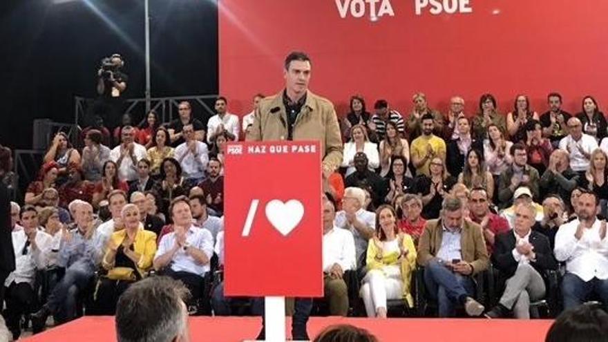 Pedro Sánchez, en su mitin en Canarias.