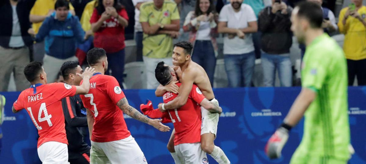 Los jugadores chilenos celebran la clasificación.