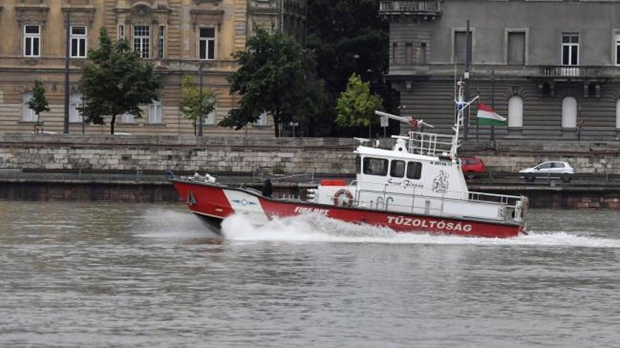 Al menos siete turistas mueren en el naufragio de un barco turístico en Budapest