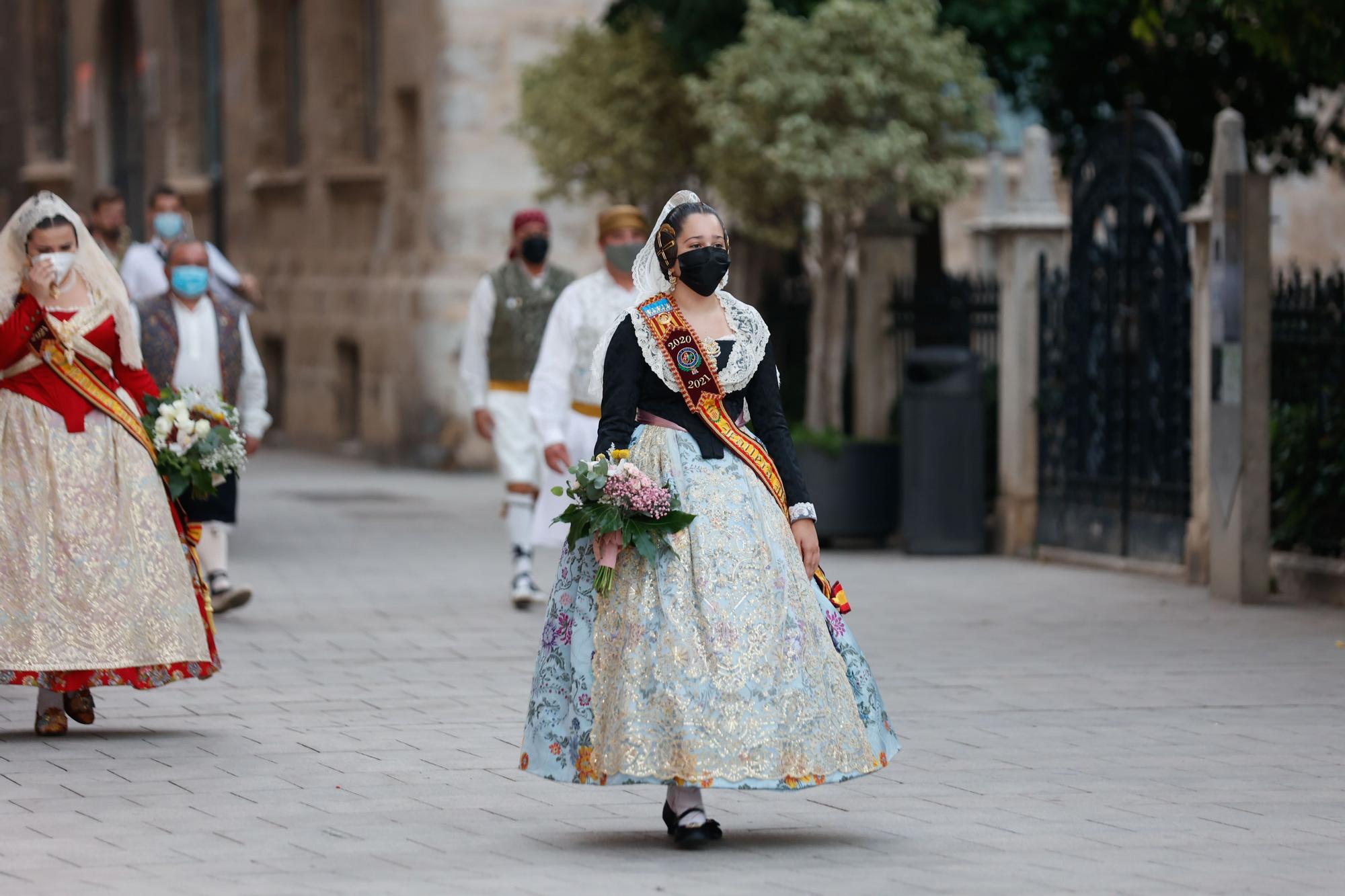 Búscate en el segundo día de Ofrenda por la calle de Caballeros (entre las 20.00 y las 21.00 horas)